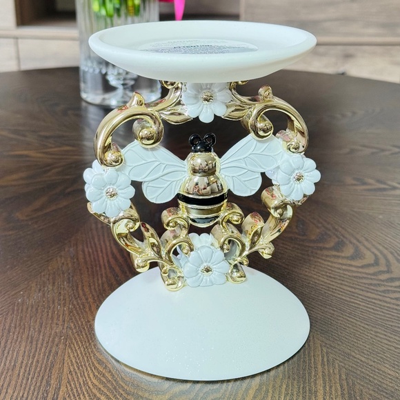 Elegant BEE Stand 3-Wick Candle Holder - Picture 2 of 5